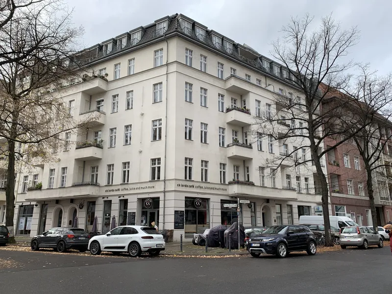 Dachgeschosswohnung Seitenstraße Ku´Damm nähe Schaubühne — photo 1